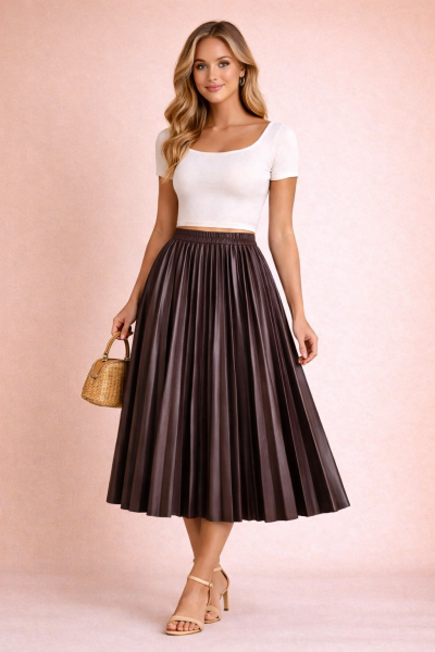 jupe plissée midi en cuir marron café trois quarts face